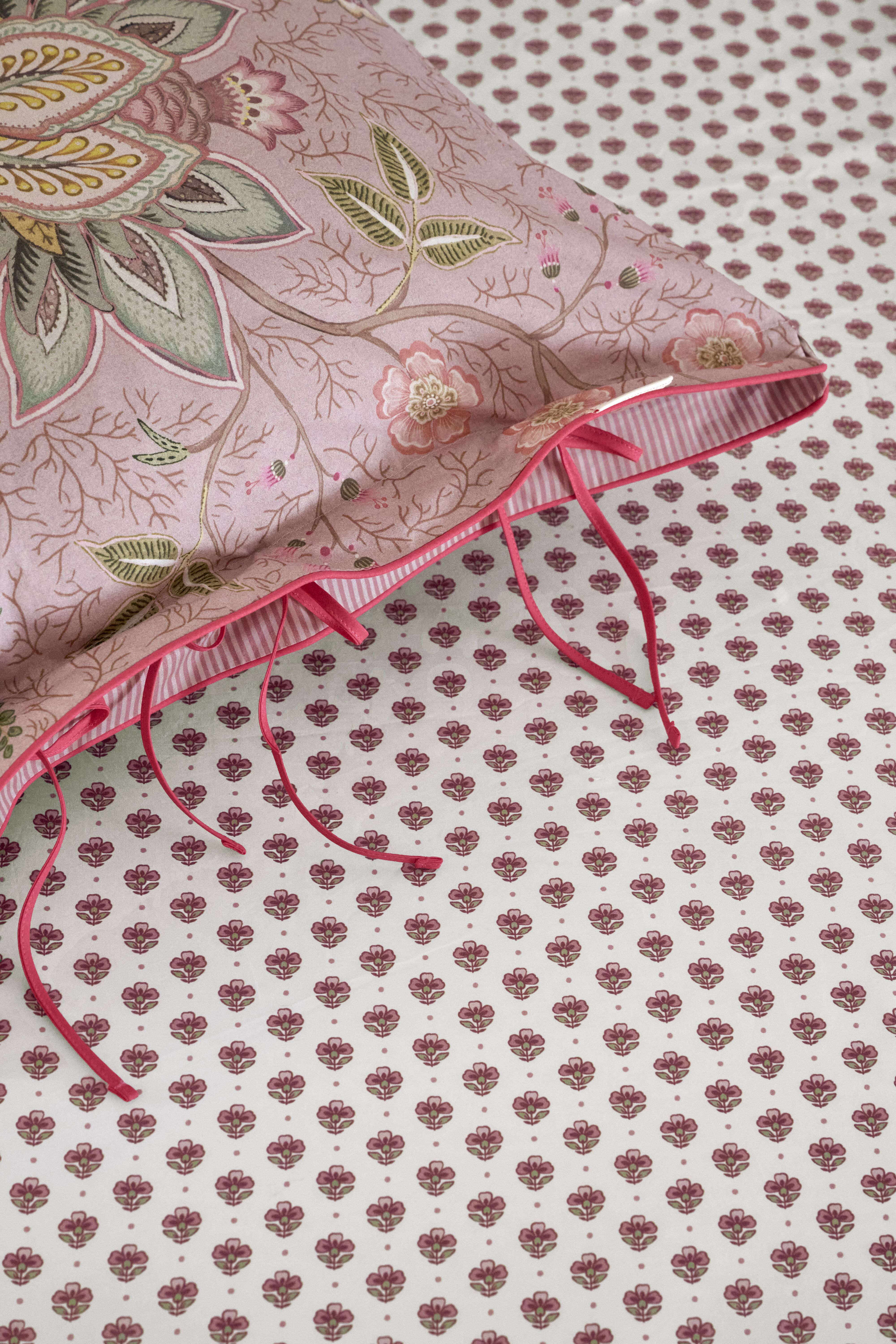 Pip Studio perkálové prostěradlo Jaipur Flower 180x200 cm, světle růžové