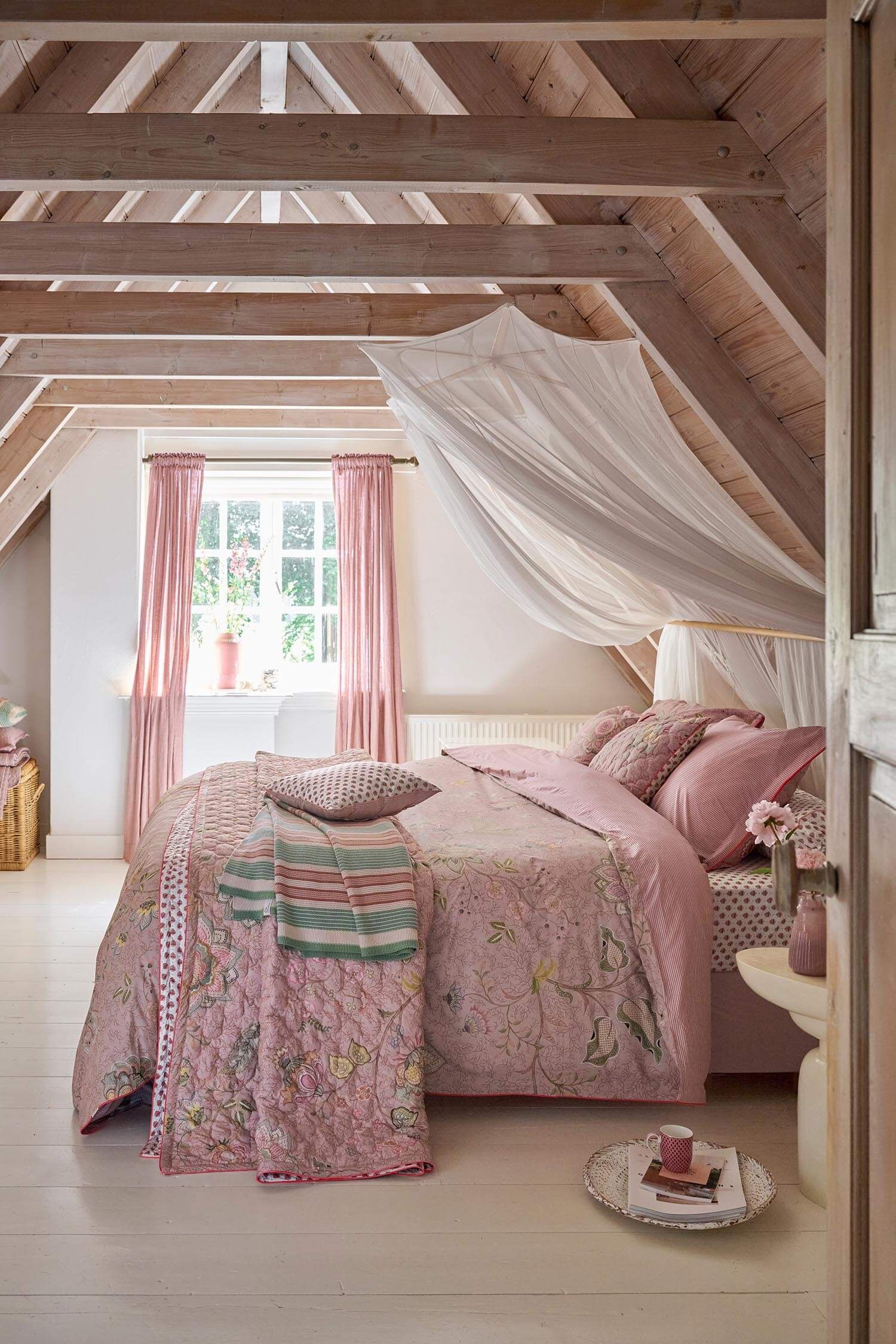 Pip Studio perkálové povlečení Mumbai Morning růžové 200x200 + 2x 70x90 cm