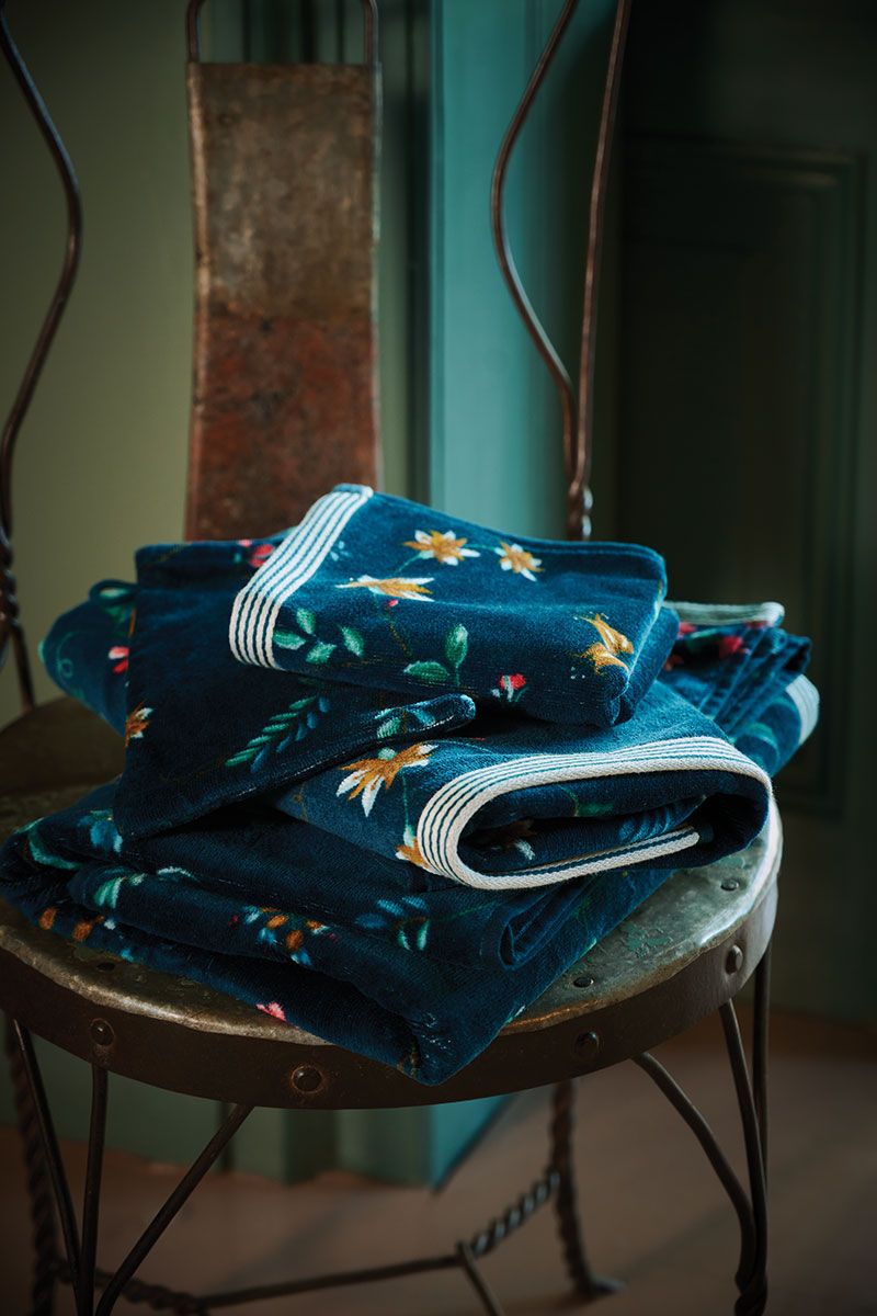 Pip Studio ručníky z bavlněného froté Les Fleurs, tmavě modré