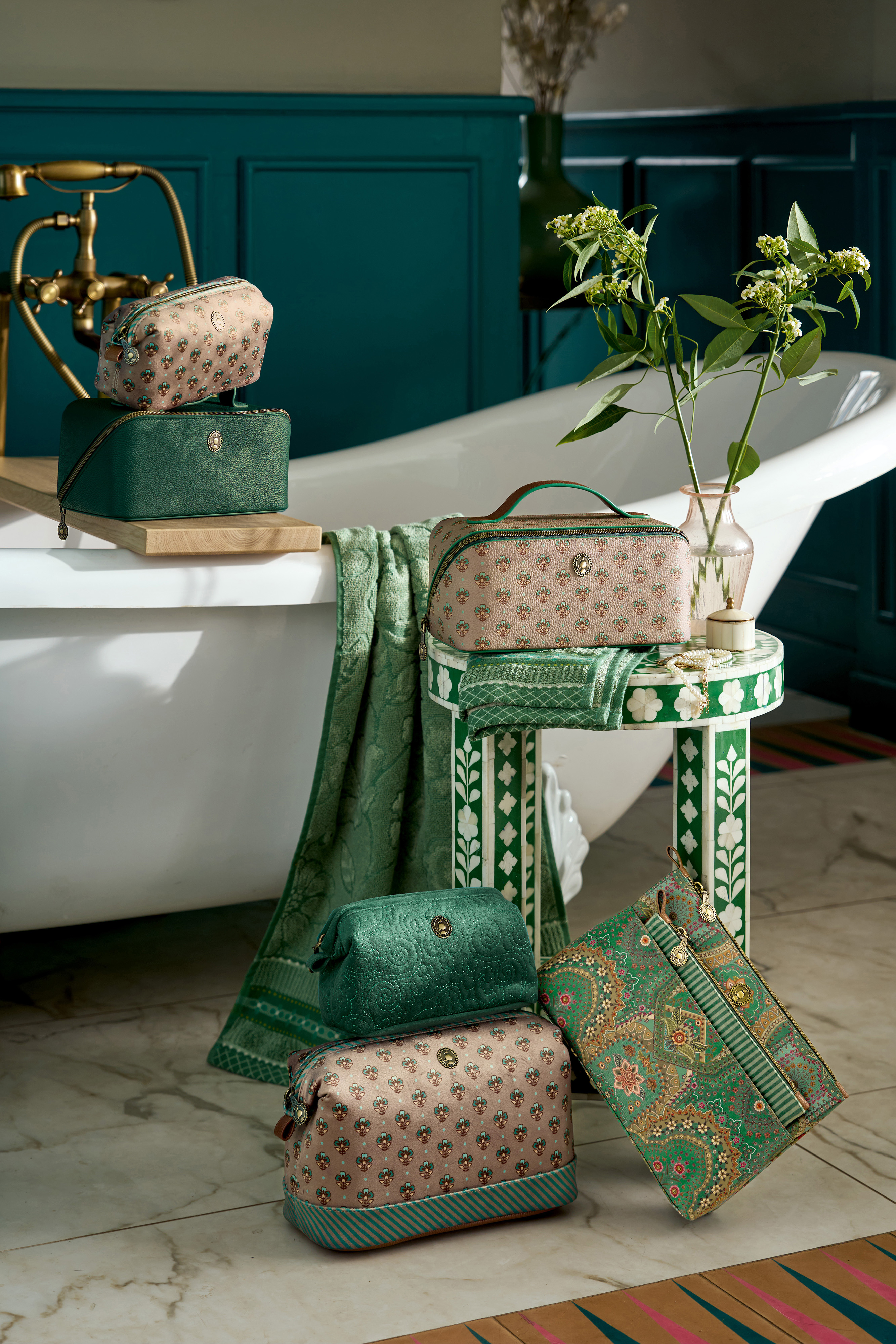 Pip Studio sametová kosmetická taška Velvet Quilted, zelená