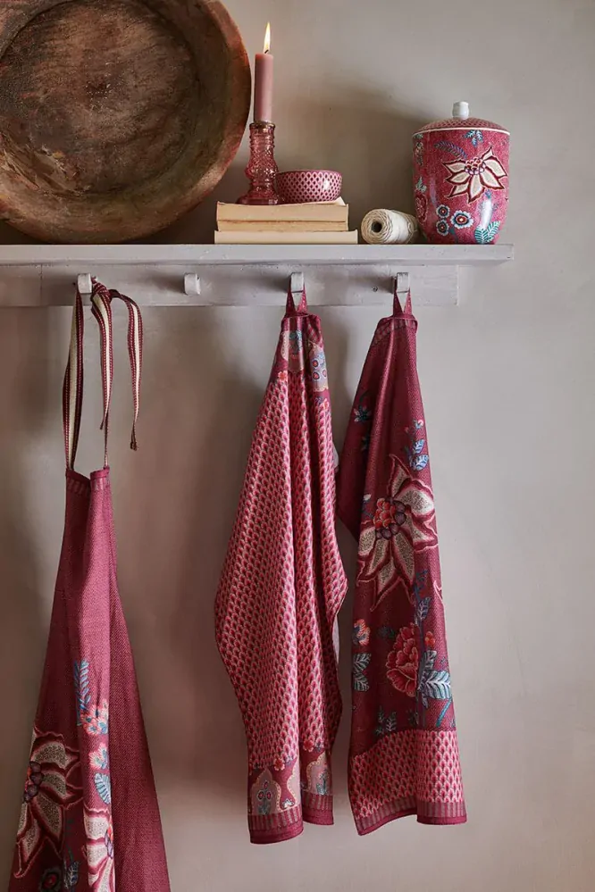 Pip Studio Flower Festival kuchyňská utěrka 50 x 70cm, tmavě růžová s květy