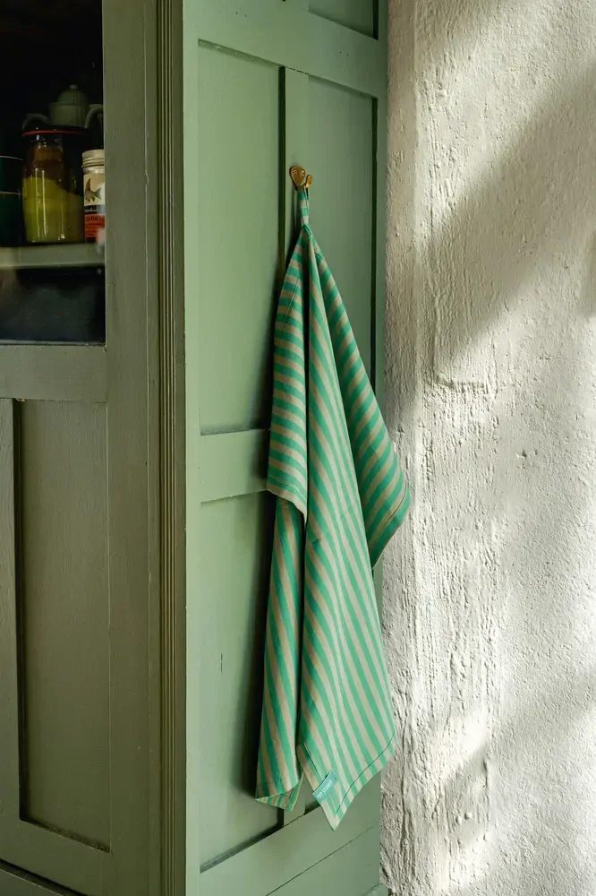Pip Studio Stripes Green set 2ks látkových útěrek 65x65cm, zelený