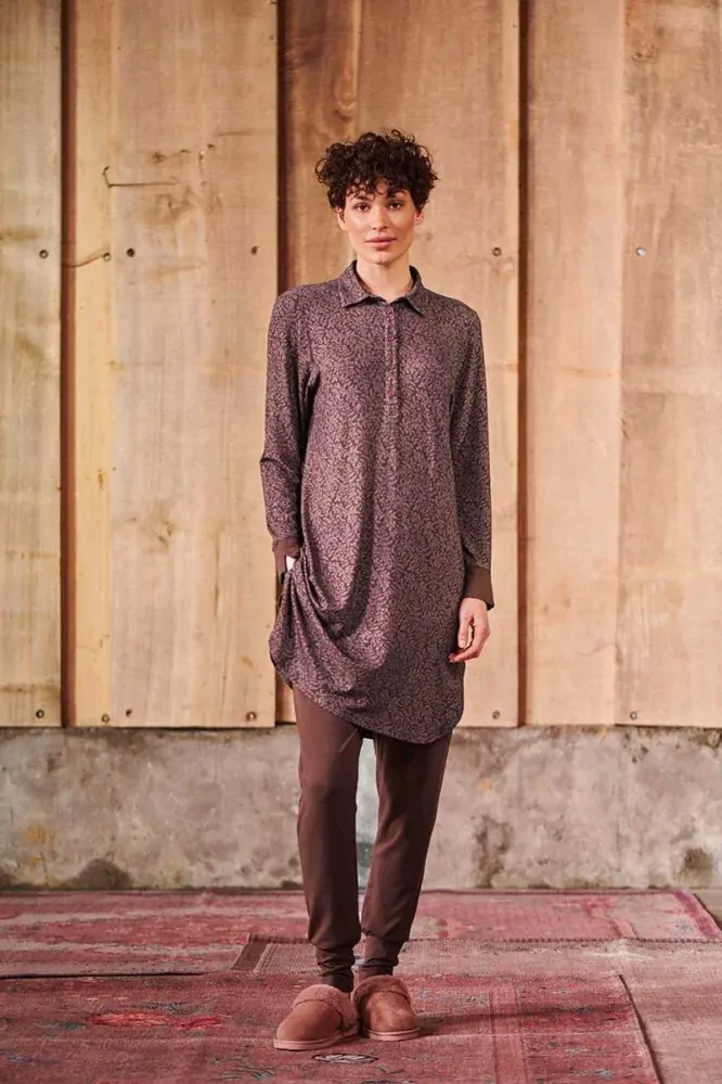 Pip Studio Daatje noční košile Leafy Dots, hnědá