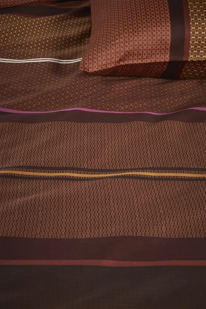 Kardol ložní povlečení pro pánskou ložnici Runway červené bavlněný satén, prodloužená délka 200x200/220 + 2x 60x70 cm