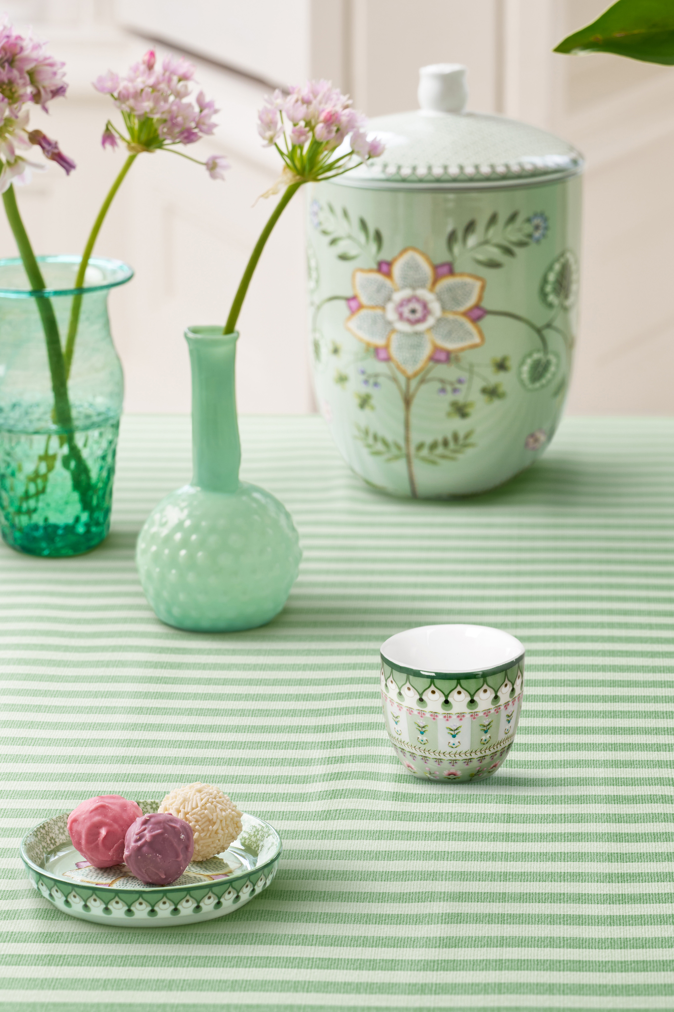 Pip Studio Lily & Lotus kalíšek na vajíčko, zelený