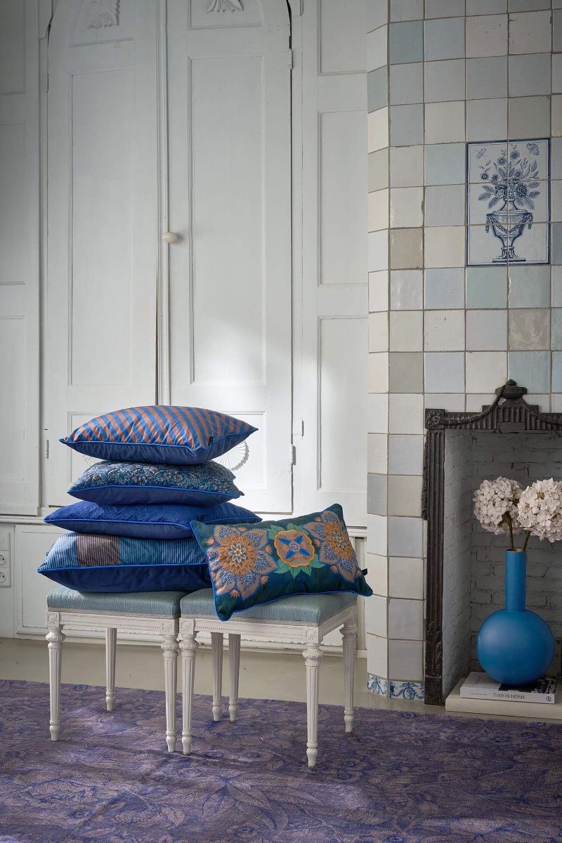 Pip Studio dekorační polštář Flores Felices 30x50 cm, modrý