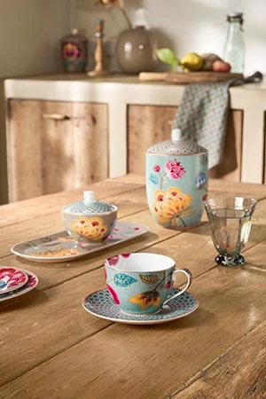 Pip Studio Blooming Tales cappuccino šálek s podšálkem 270ml, modrý