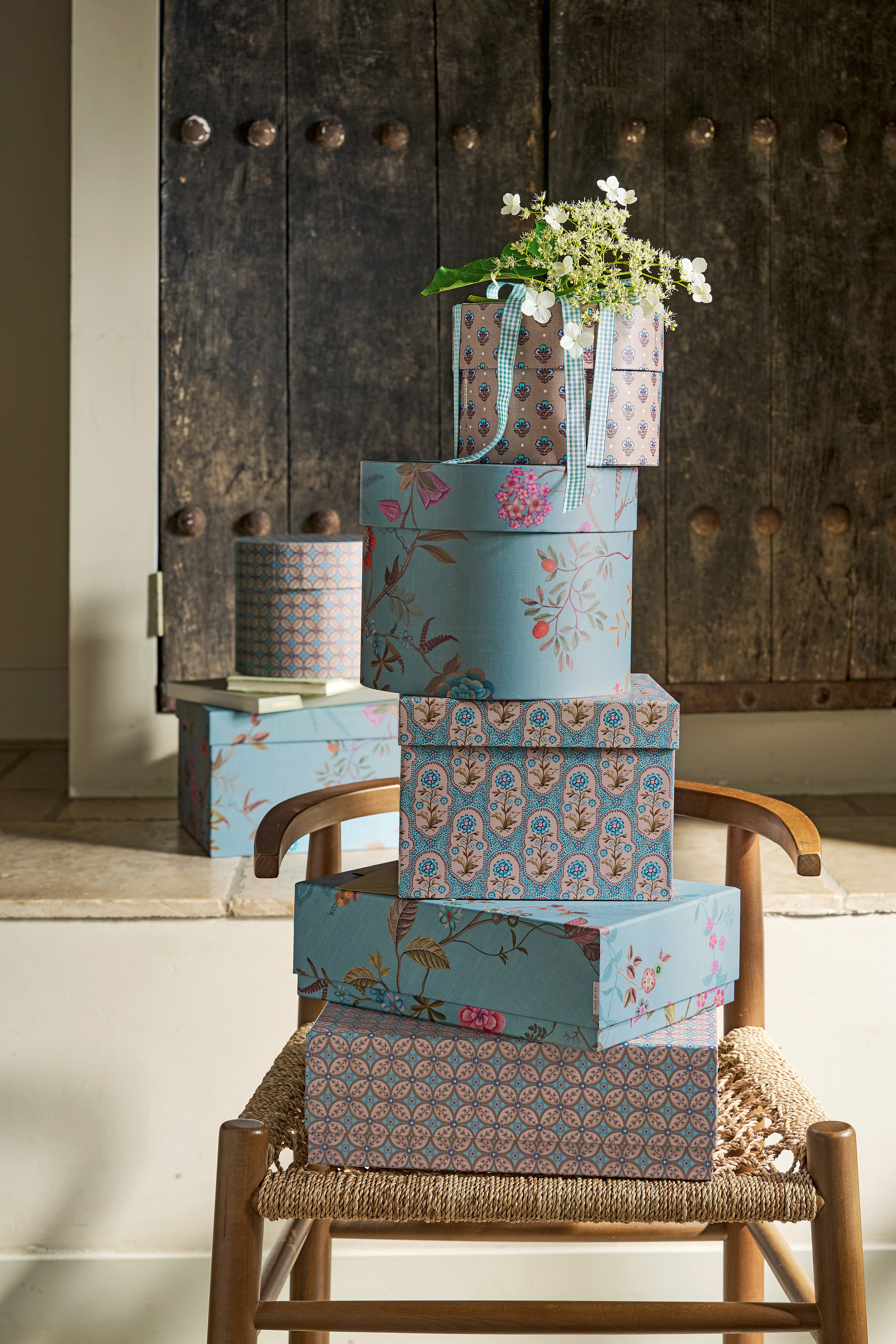 Pip Studio Blooming Tales sada 2 ks dekorativních papírových krabic