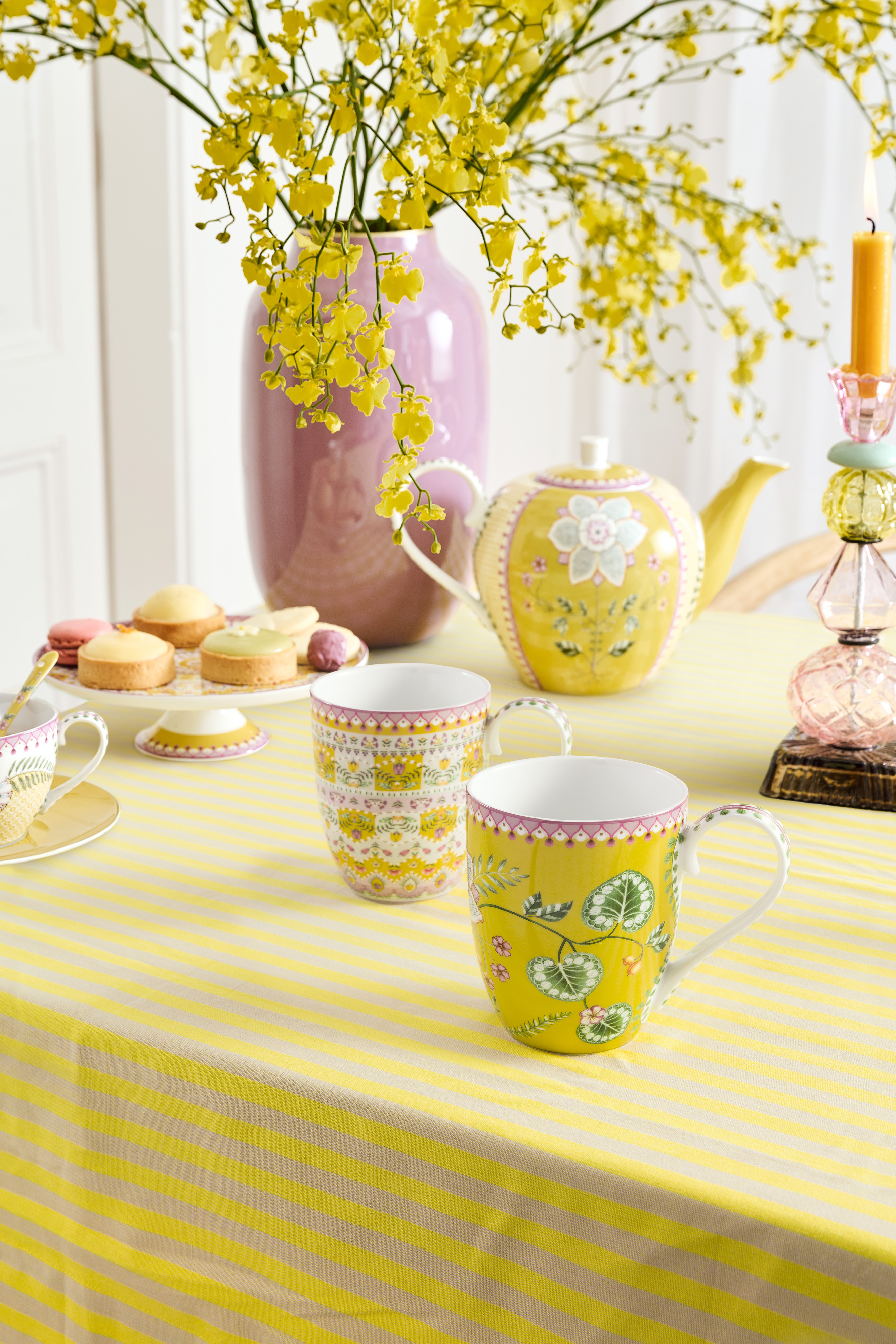 Pip Studio Lily & Lotus sada 2 XL hrnků 440ml, žlutá