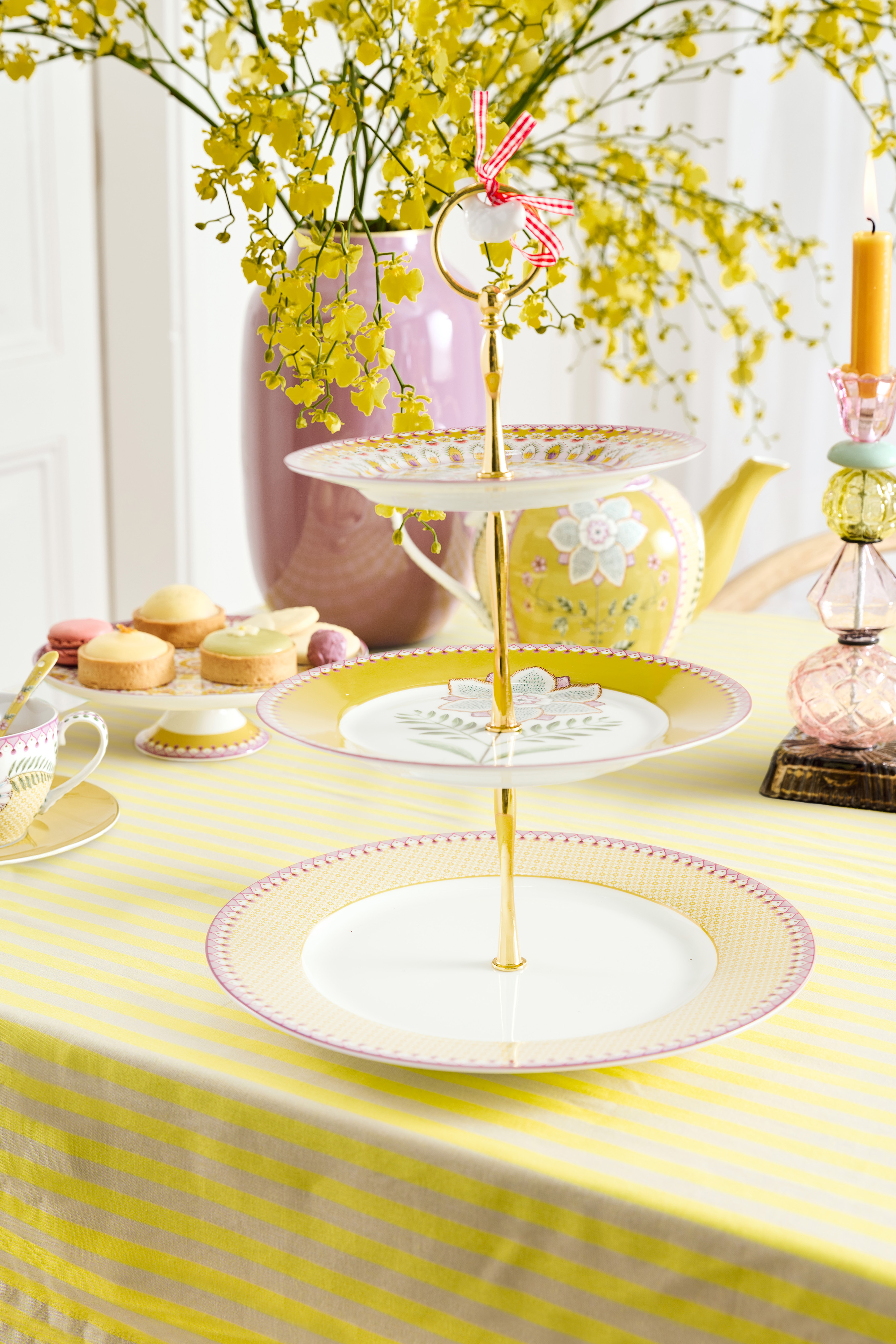 Pip Studio Lily & Lotus třípatový etažér, žlutý