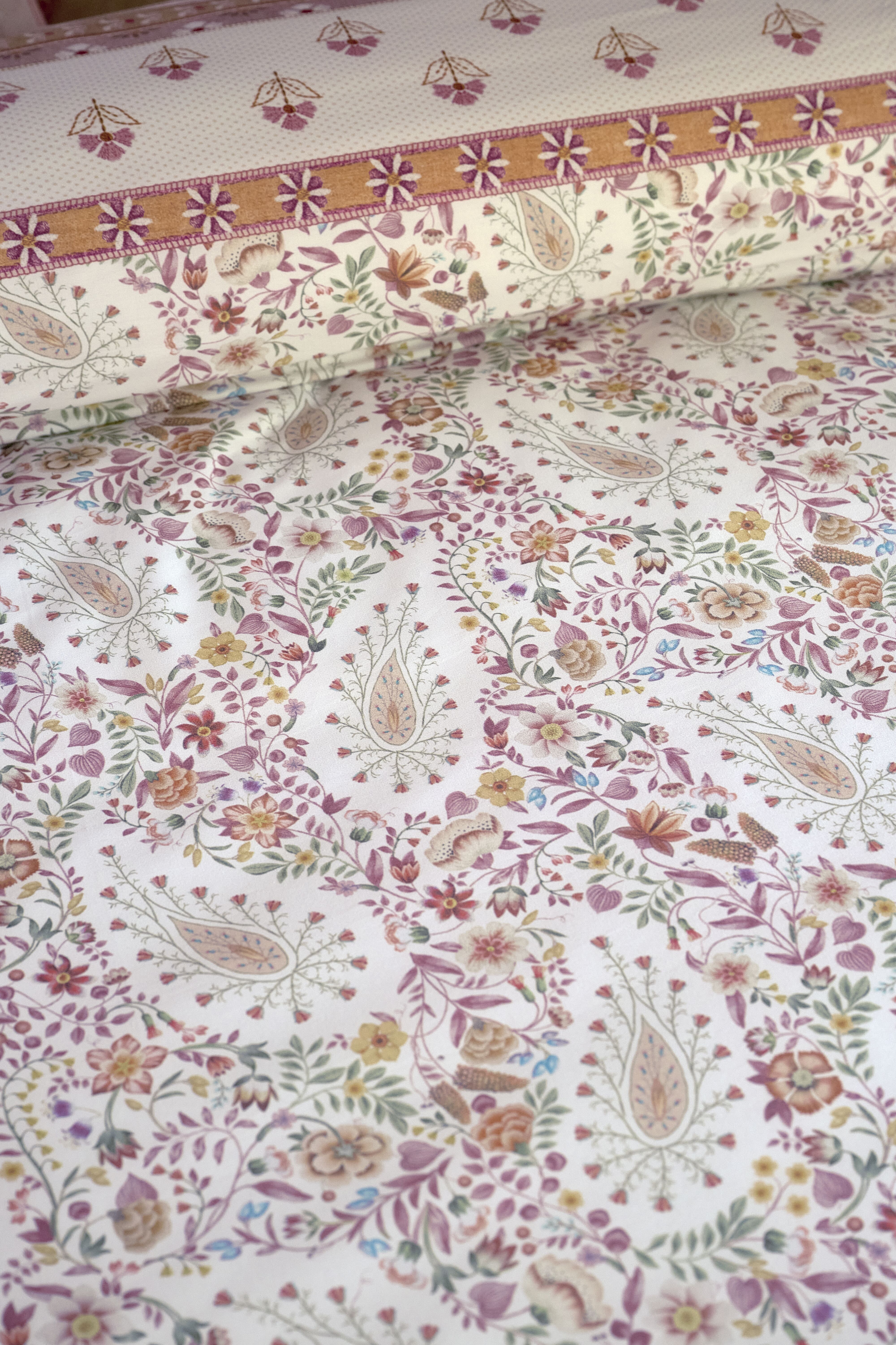 Pip Studio perkálové povlečení Kairi Bloom světle růžové 200x200 + 2 x 70x90 cm