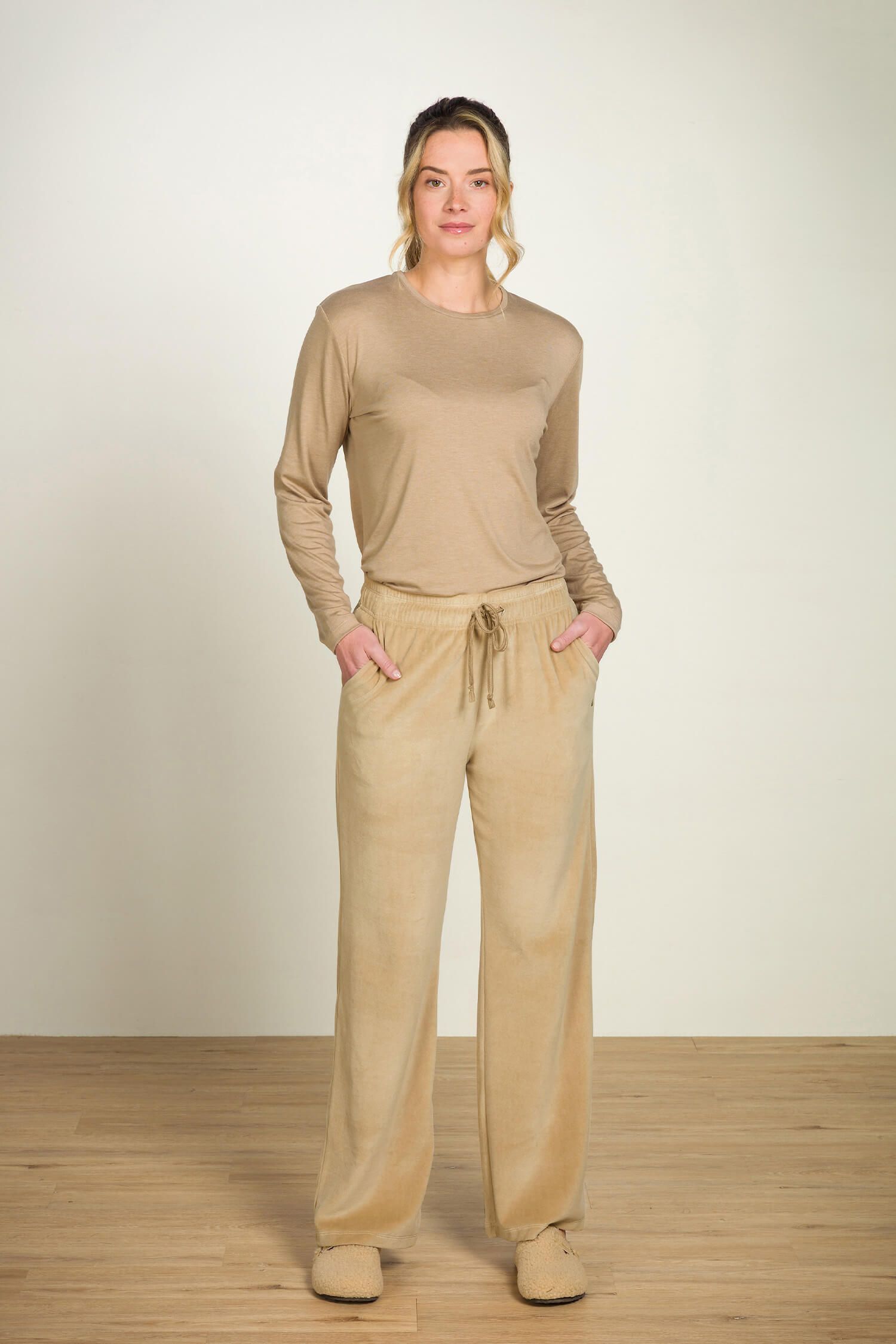 Pip Studio Britta dlouhé kalhoty Velvet, béžové