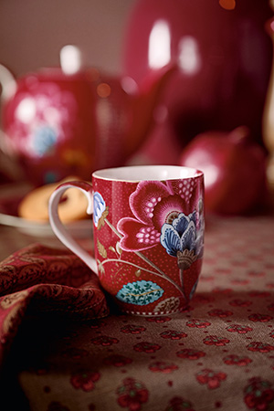 Pip Studio Blooming Tales set 2 ks hrnku 350 ml - tmavě červený