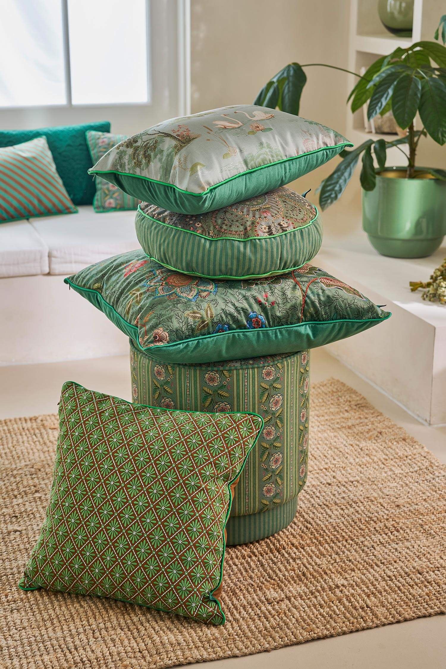 Pip Studio dekorační polštář Giyani Embroidery 50 x 50 cm - zelený