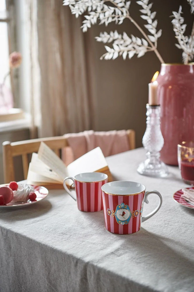 Pip Studio Love Birds Medallion Stripes hrnek 165ml, červeno-růžový
