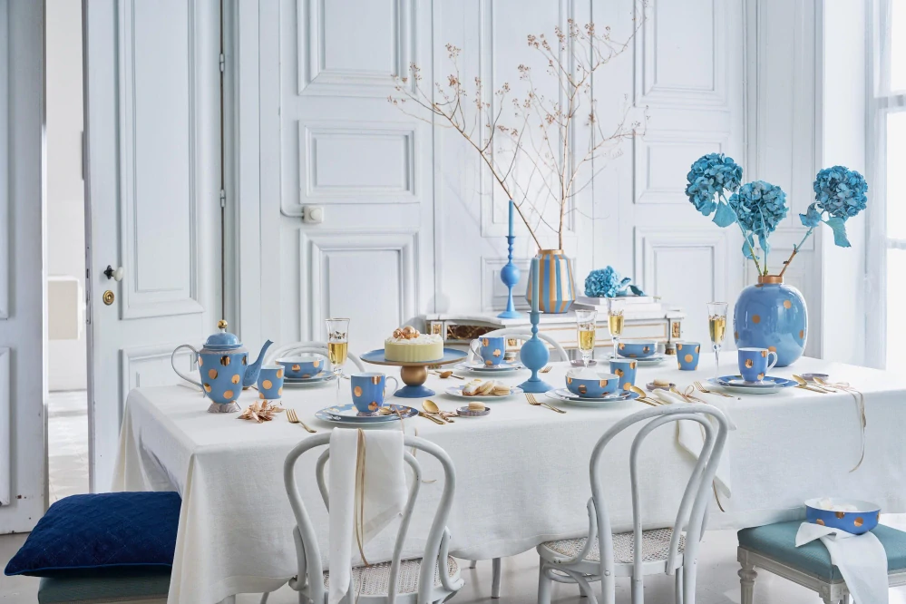 Pip Studio Dot Delight Light Blue-Gold hrnek bez ucha s odkládacím táckem 290ml, modro-zlatý