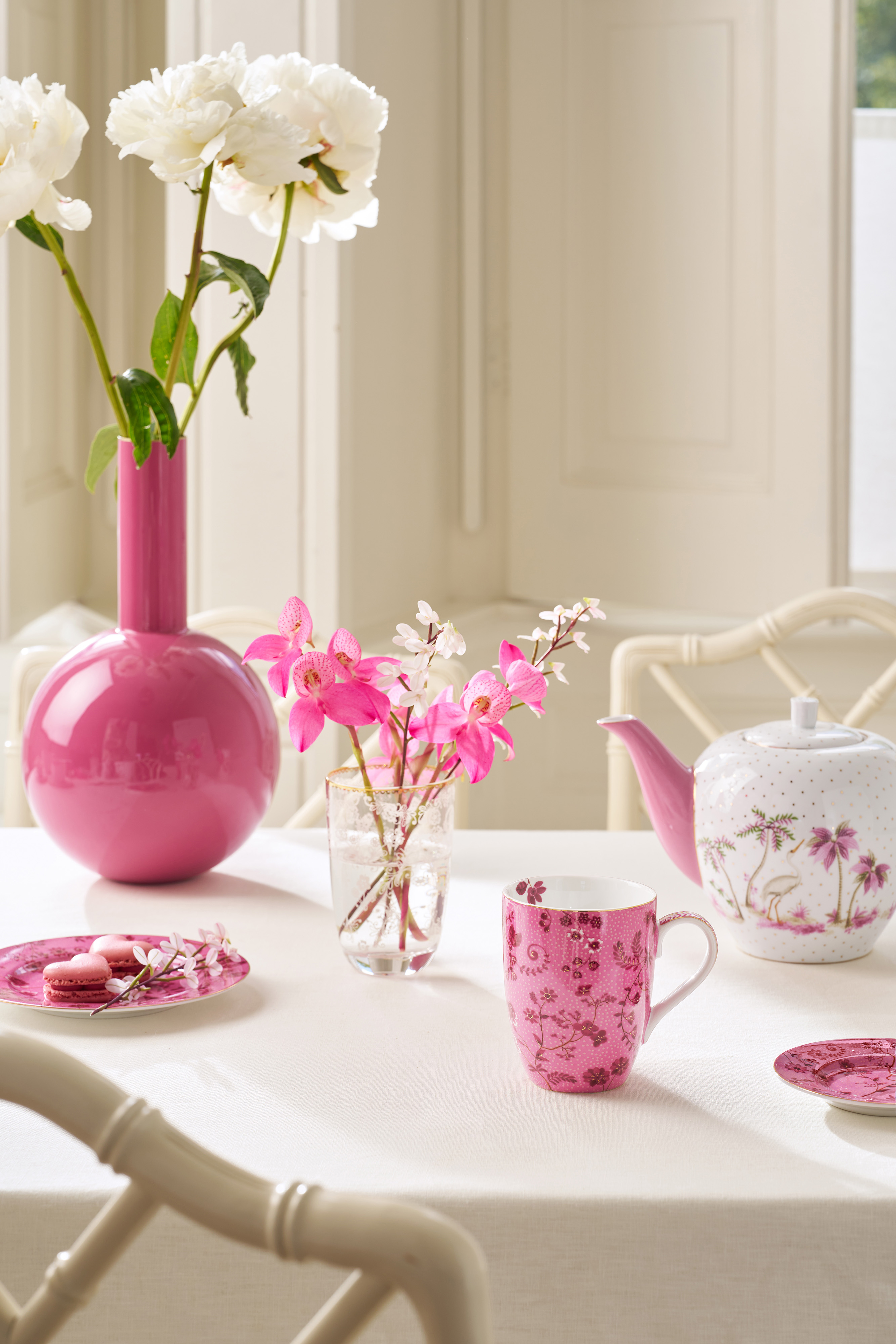 Pip Studio Jolie Flowers hrnek 350ml, růžový