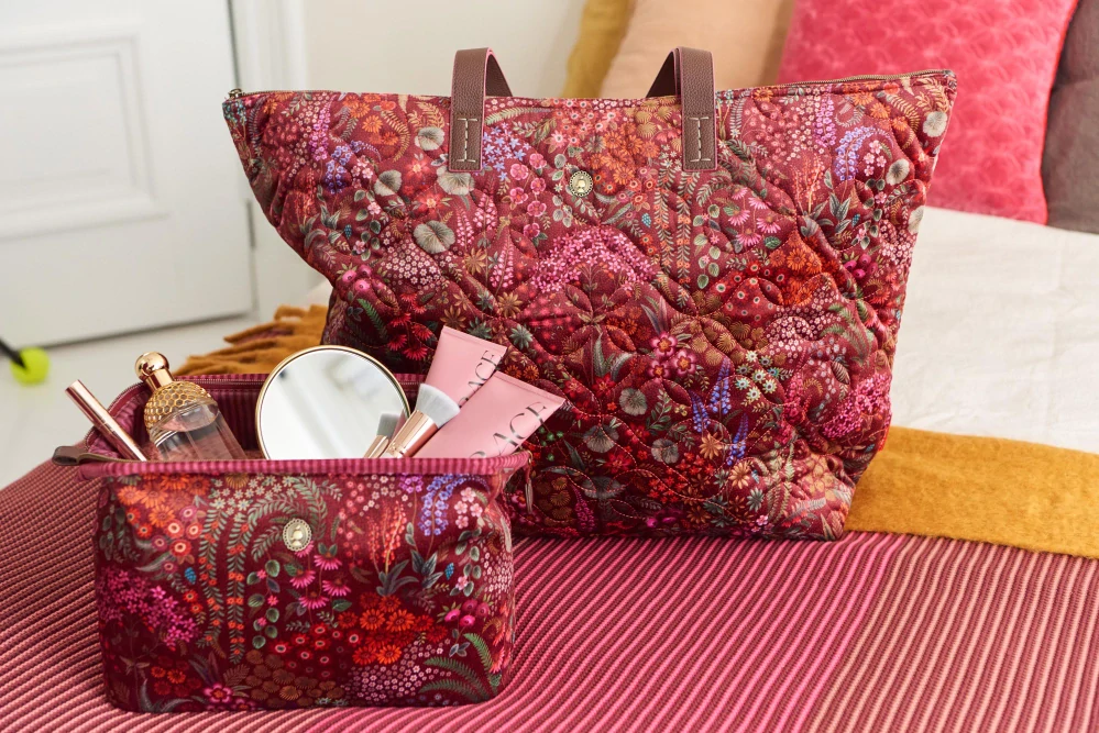 Pip Studio Cooper Querida Quilted Velvet sametová kosmetická taška, červená