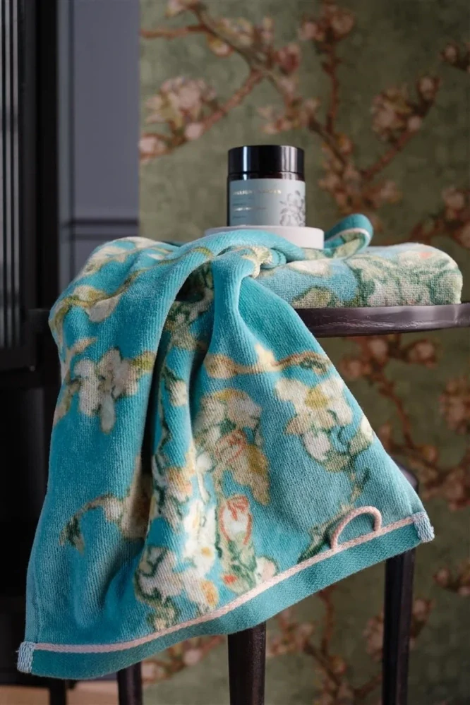 BH Van Gogh ručník na vlasy z bavlněného froté Mandlové květy modrý 55x100 cm